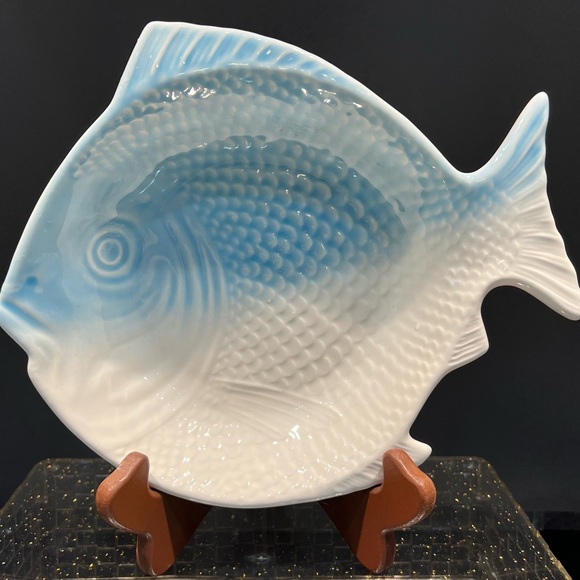 Olfaire Portugal Pottery Fish Plate/Bowl – Approx. 10” – Excellent Condition - Picture 1 of 6